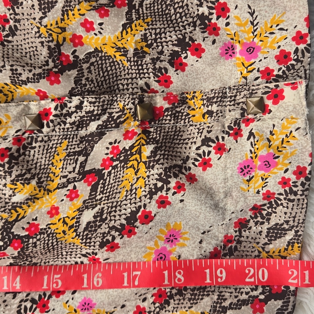 Billabong Designers Closet Satiny Snakeskin Floral Racerback Tank Small - Picture 4 of 9